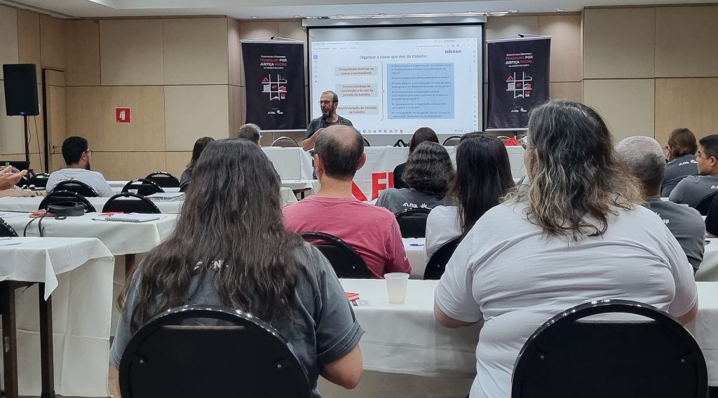 Momento De Formação Sindical E Capacitação Abordou Aspectos Fundamentais À Categoria